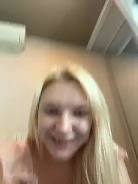 Snapshot of AmmyHot chatting on 19, 4, 2026 AmmyHot online show from 19, 4, 2026