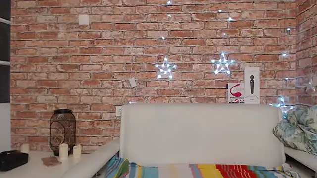 Amelia Kiss  online show from 2, 10, 2025