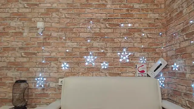 Amelia Kiss  online show from 23, 12, 2025