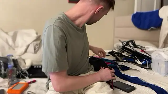 Snapshot of CupidZass chatting on 1, 2, 2025 CupidZass online show from 1, 2, 2025