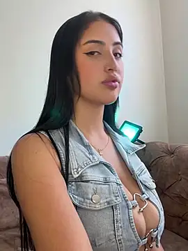 Celeste Tailor  online show from 12, 2, 2025