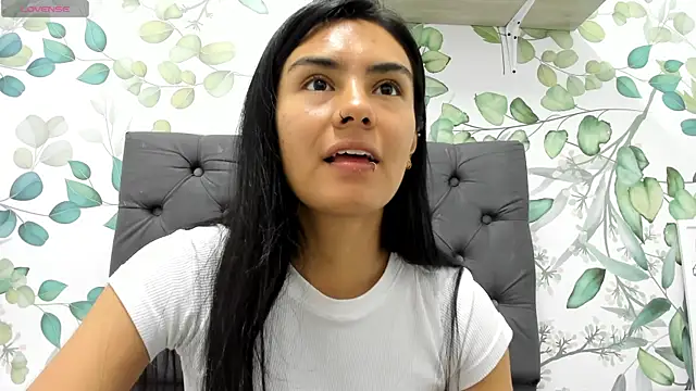 atilanadiaz7 online show from 30, 12, 2024