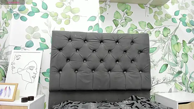 atilanadiaz7 online show from 21, 3, 2025