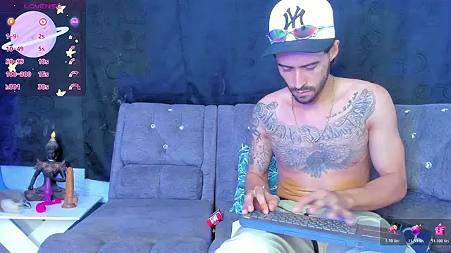 Snapshot of Camila_Coxx chatting on 27, 3, 2026 Camila Coxx online show from 27, 3, 2026