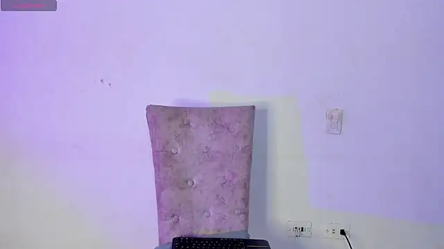 Snapshot of Camila_Coxx chatting on 19, 4, 2026 Camila Coxx online show from 19, 4, 2026