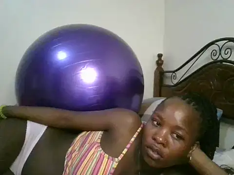 Snapshot of Sonnia_ chatting on 13, 2, 2025 Sonnia online show from 13, 2, 2025