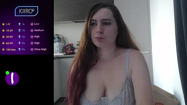 Snapshot of Dominahot4you chatting on 17, 9, 2025 Dominahot4you online show from 17, 9, 2025