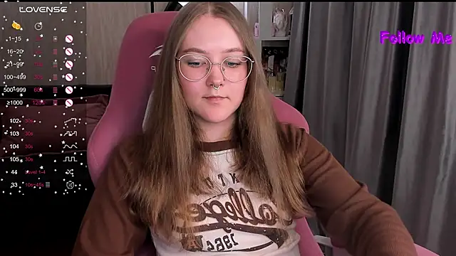 Snapshot of bunny_bubble chatting on 7, 4, 2026 bunny bubble online show from 7, 4, 2026