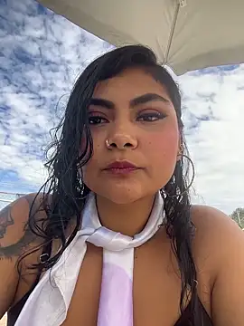 Snapshot of Juli_Walker chatting on 27, 4, 2026 Juli Walker online show from 27, 4, 2026