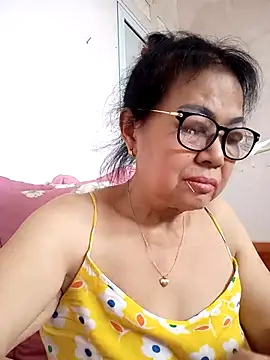 Hotestlove online show from 9, 4, 2026