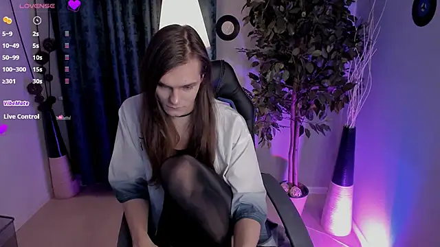 Snapshot of Will_Will_ chatting on 21, 2, 2026 Will Will online show from 21, 2, 2026