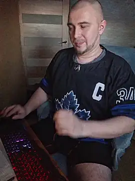 Snapshot of Foxyshaved chatting on 3, 2, 2026 Foxyshaved online show from 3, 2, 2026