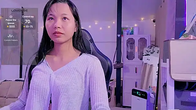 Snapshot of Kana_G chatting on 23, 2, 2025 Kana G online show from 23, 2, 2025