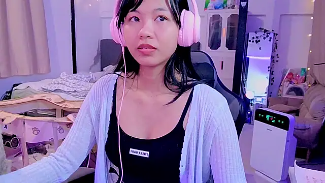 Snapshot of Kana_G chatting on 7, 3, 2025 Kana G online show from 7, 3, 2025