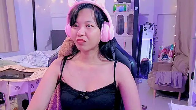 Snapshot of Kana_G chatting on 10, 3, 2025 Kana G online show from 10, 3, 2025