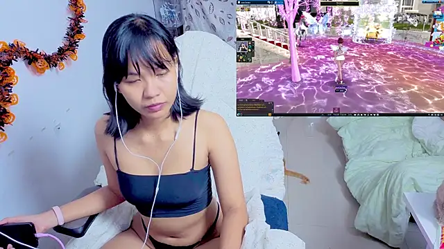 Snapshot of Kana_G chatting on 25, 10, 2025 Kana G online show from 25, 10, 2025