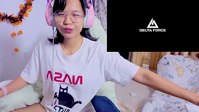 Snapshot of Kana_G chatting on 28, 10, 2025 Kana G online show from 28, 10, 2025