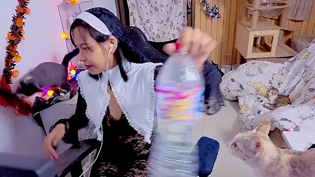 Snapshot of Kana_G chatting on 31, 10, 2025 Kana G online show from 31, 10, 2025