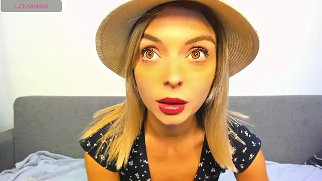 Snapshot of _ellen_meow_ chatting on 20, 10, 2025 ellen meow online show from 20, 10, 2025