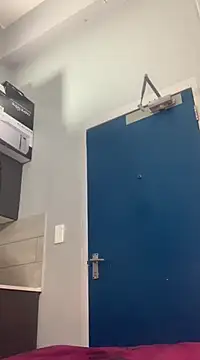 slimcateee online show from 1, 3, 2025