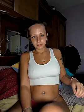 Snapshot of emma4xxx chatting on 30, 4, 2026 emma4xxx online show from 30, 4, 2026