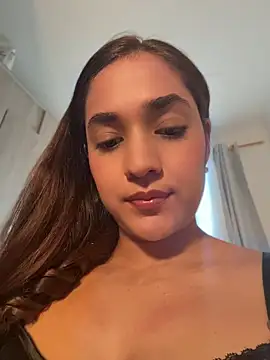 Snapshot of CuteeRose chatting on 17, 5, 2026 CuteeRose online show from 17, 5, 2026