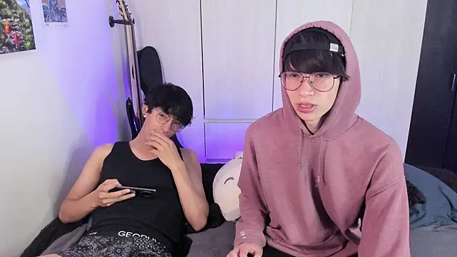 Aventure Twinks online show from 12, 12, 2024