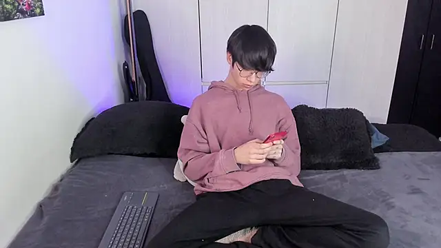 Aventure Twinks online show from 3, 1, 2025