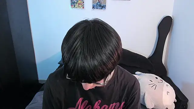 Snapshot of Aventure_Twinks chatting on 11, 4, 2026 Aventure Twinks online show from 11, 4, 2026