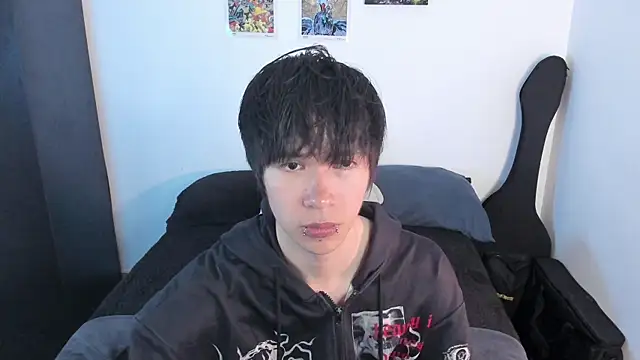 Snapshot of Aventure_Twinks chatting on 18, 4, 2026 Aventure Twinks online show from 18, 4, 2026