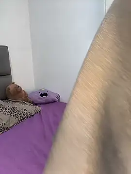 Rose Gang online show from 8, 2, 2025