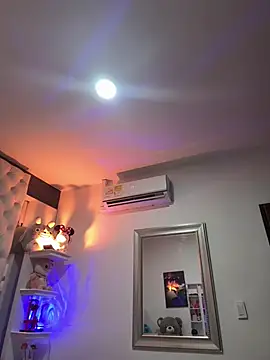 Snapshot of ZarahEvans chatting on 13, 2, 2025 ZarahEvans online show from 13, 2, 2025