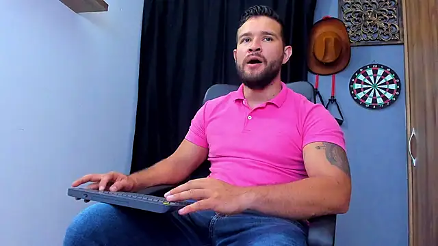 Snapshot of AndrewDiaz chatting on 28, 3, 2026 AndrewDiaz online show from 28, 3, 2026