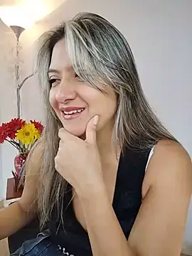 valeriahunter1 online show from 10, 7, 2026