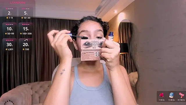 Snapshot of anahi_curlie1 chatting on 14, 5, 2026 anahi curlie1 online show from 14, 5, 2026