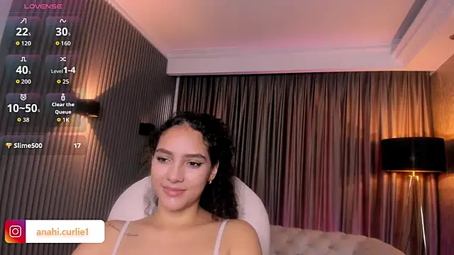 Snapshot of anahi_curlie1 chatting on 5, 6, 2026 anahi curlie1 online show from 5, 6, 2026