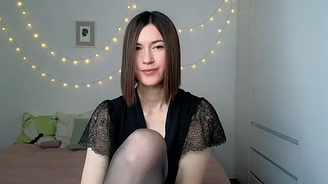 AliciaNewell online show from 20, 7, 2026