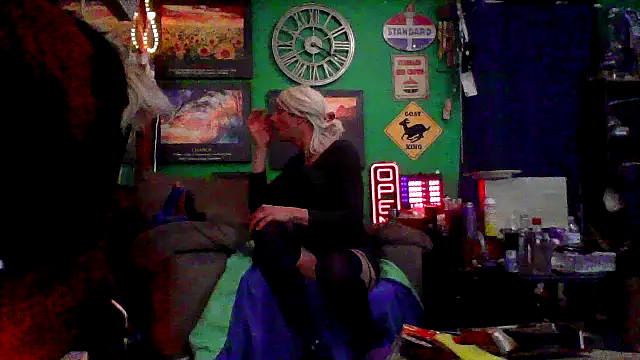 Brooke-lynn online show from 12, 2, 2025