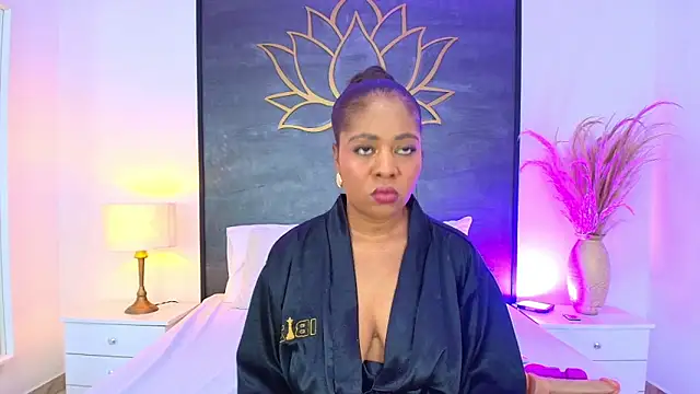 AlisonTravis online show from 12, 4, 2026