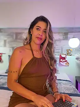 Snapshot of Emilia_Bakerr chatting on 11, 12, 2024 Emilia Bakerr online show from 11, 12, 2024