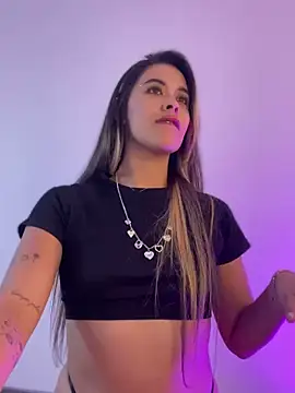 Snapshot of Emilia_Bakerr chatting on 6, 3, 2025 Emilia Bakerr online show from 6, 3, 2025