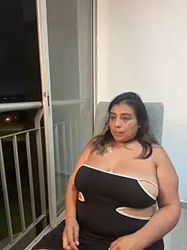 MrsFoucher online show from 6, 3, 2025