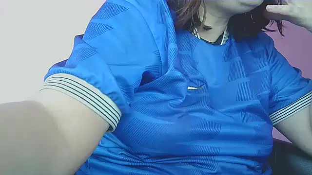 Snapshot of Lucinka1 chatting on 2, 12, 2024 Lucinka1 online show from 2, 12, 2024