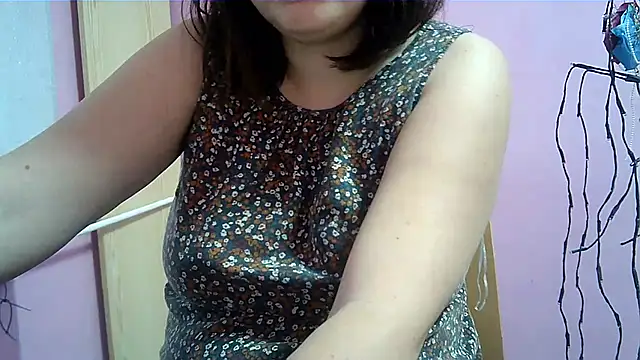 Snapshot of Lucinka1 chatting on 2, 2, 2025 Lucinka1 online show from 2, 2, 2025