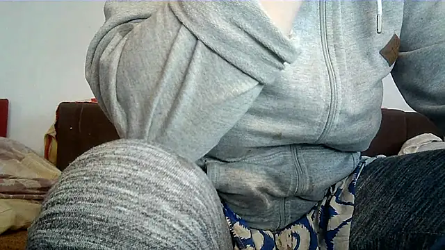 Snapshot of Lucinka1 chatting on 15, 2, 2025 Lucinka1 online show from 15, 2, 2025