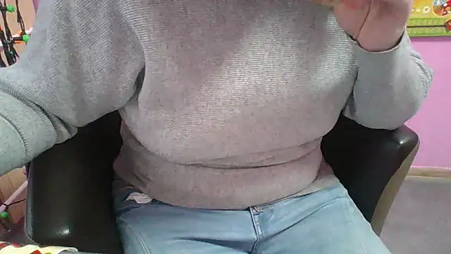 Snapshot of Lucinka1 chatting on 15, 3, 2025 Lucinka1 online show from 15, 3, 2025