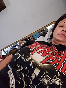 sweetkitty111 online show from 28, 2, 2025