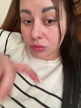 DaisyStreet online show from 7, 4, 2026