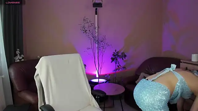 KaylaLaine online show from 5, 6, 2026