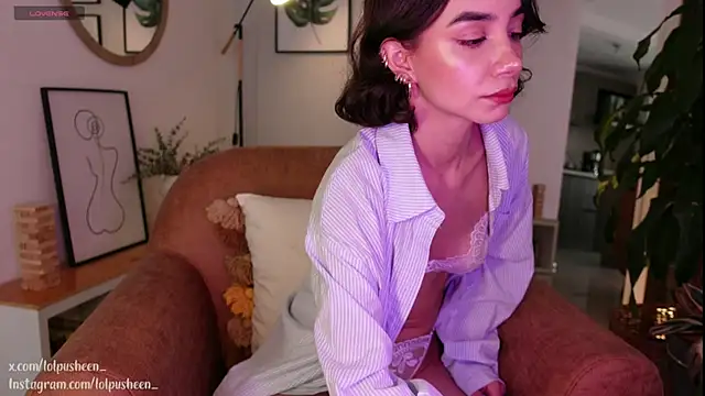 Snapshot of JulietteDee chatting on 22, 1, 2025 JulietteDee online show from 22, 1, 2025